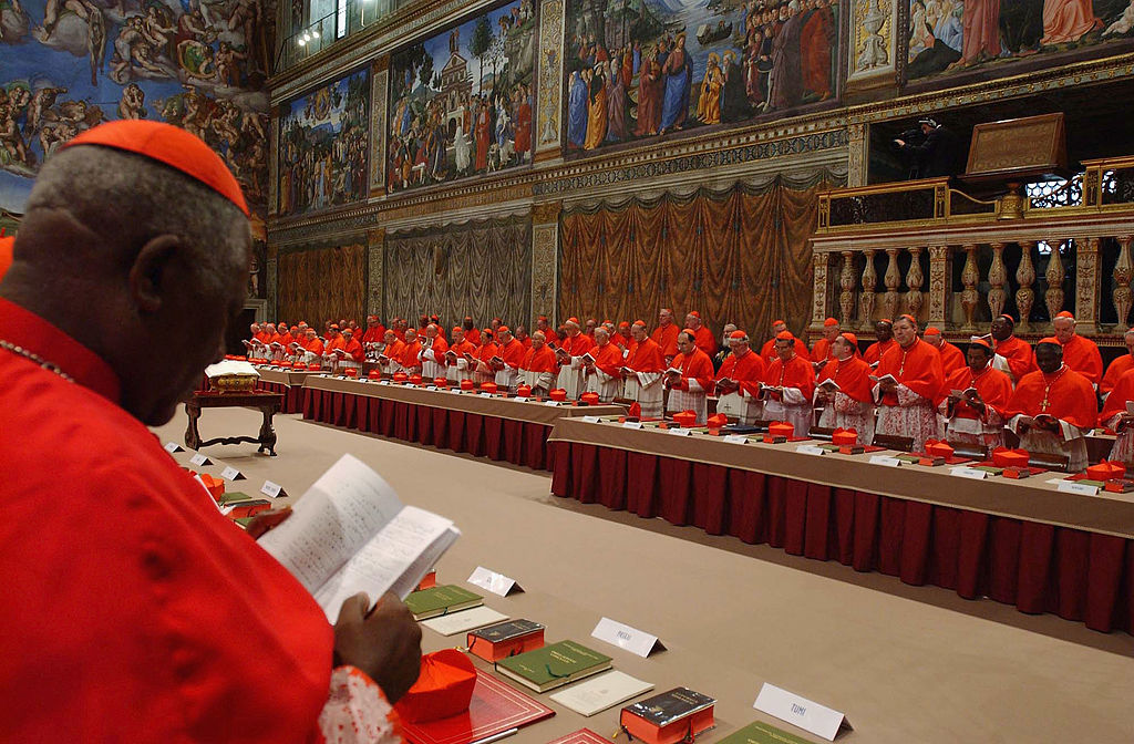 Cardeais iniciam hoje conclave para eleger novo papa