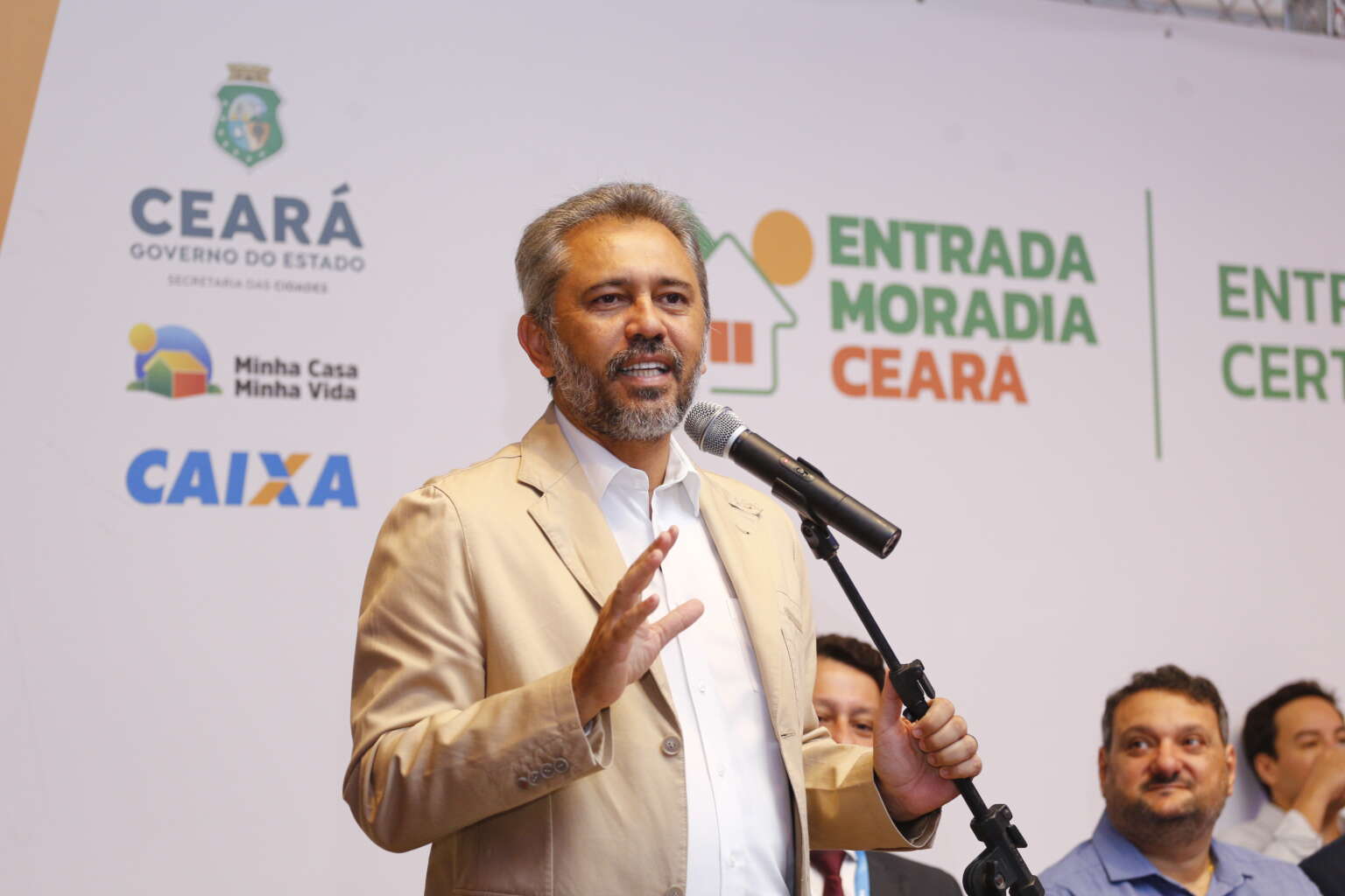 Governo do Ceará investe R$ 3,8 milhões em moradias no Crato