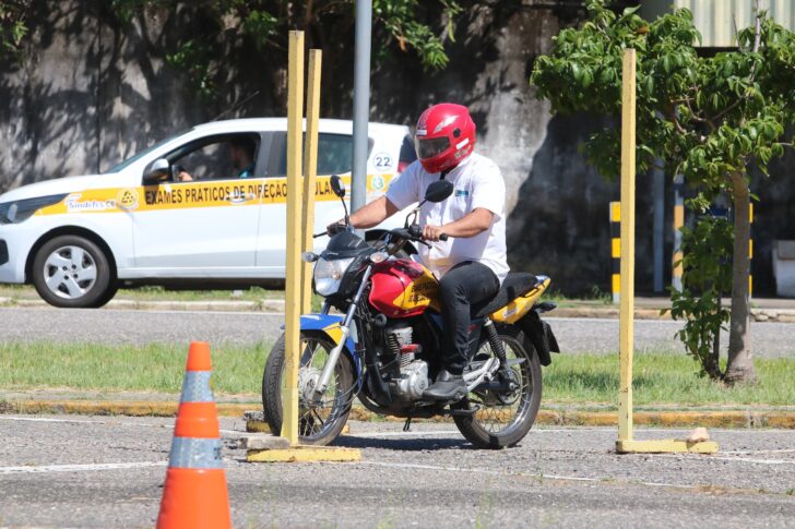 Detran-CE realiza atendimentos da CNH Popular em seis cidades