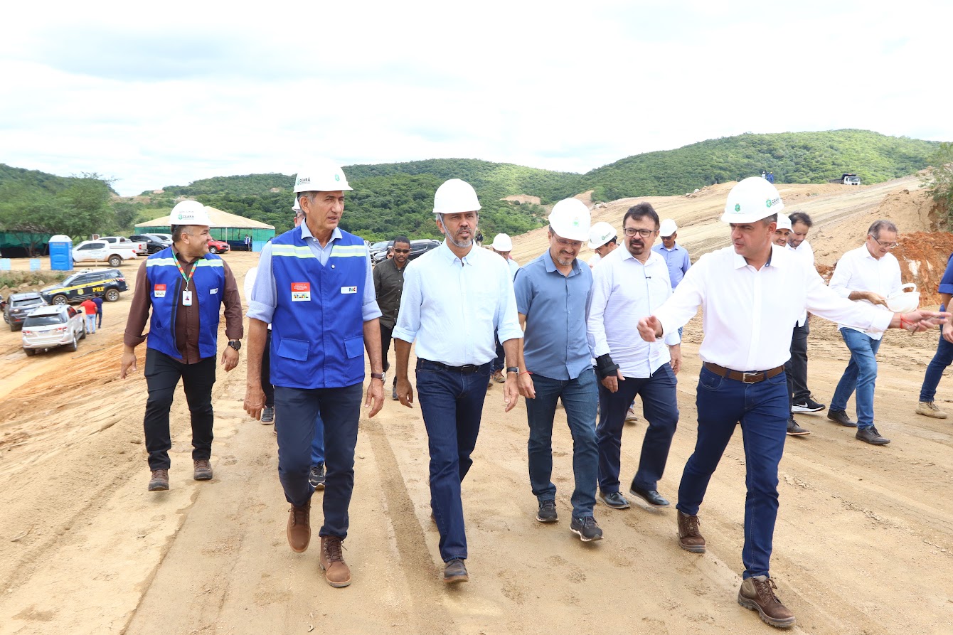 Elmano de Freitas e ministro Waldez Góes visitam Cinturão da Águas