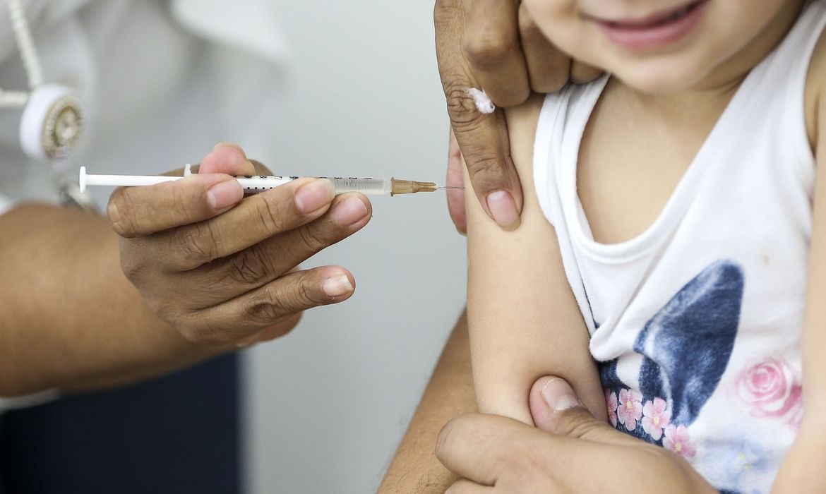 Dia D de vacinação contra influenza será neste sábado no CE