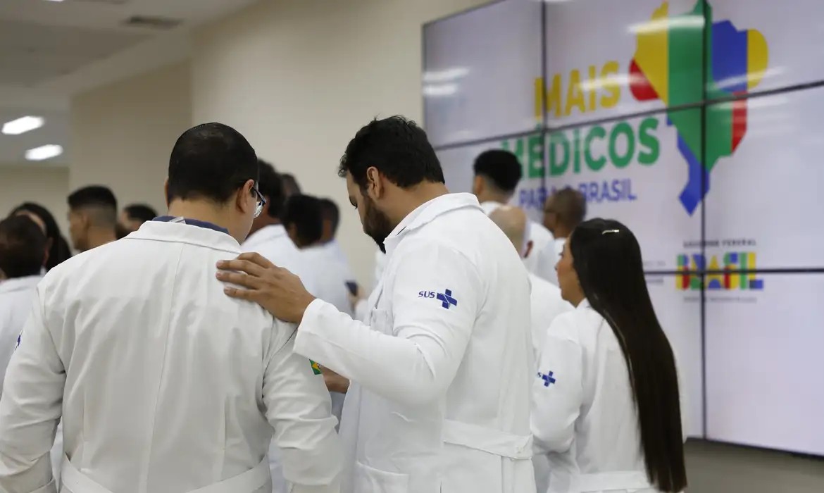 Governo abre 3,1 mil novas vagas para Mais Médicos