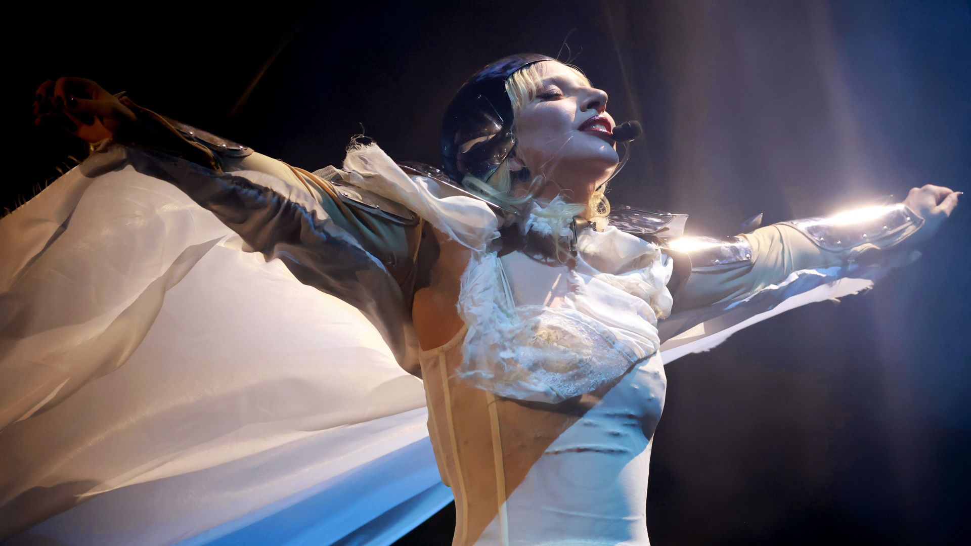 Locais em Fortaleza para ver show de Gaga no Rio