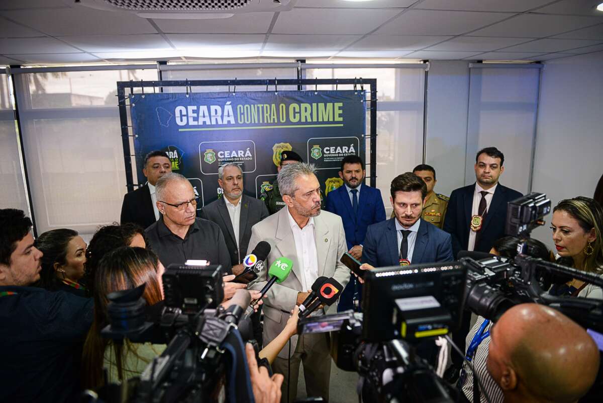 Governo do Ceará recupera mais de 8 mil aparelhos com o Programa Meu Celular