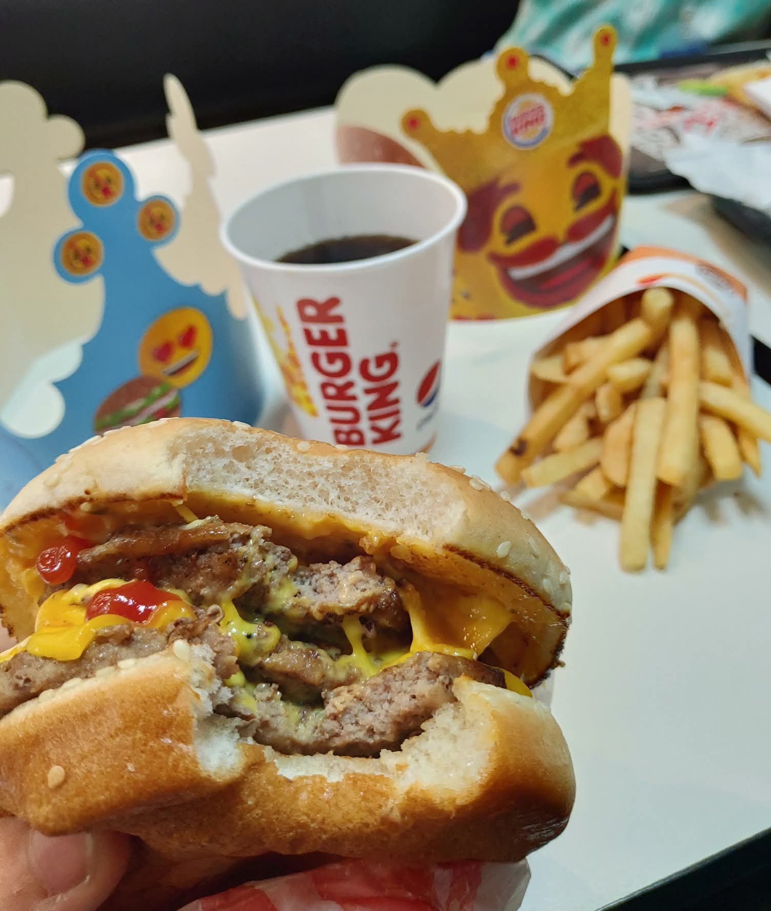 Burker King dá sanduíche grátis para quem se declarar “corno”