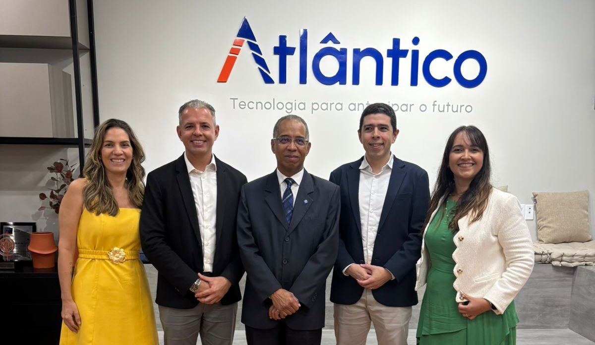 Instituto Atlântico recebe secretário do MCTI para visita institucional em Fortaleza