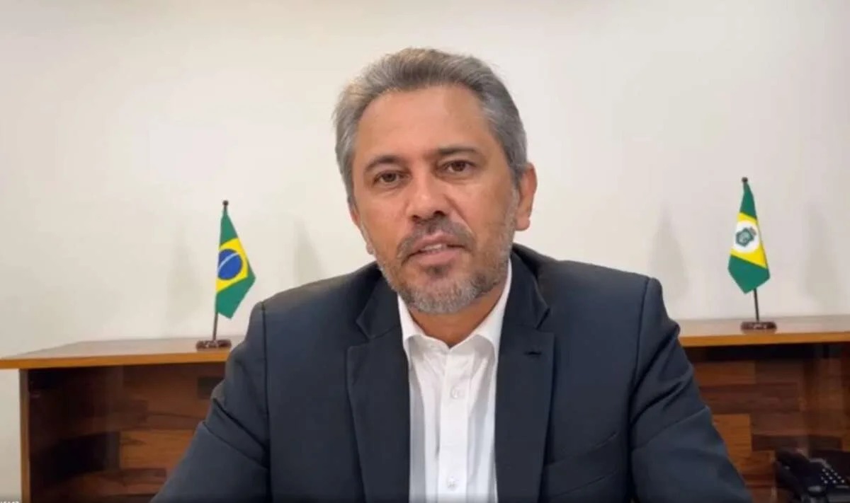 Elmano anuncia ponto facultativo na sexta após feriado de Corpus Christi