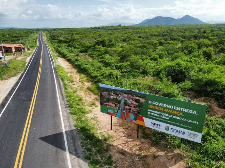 CE-354 é inaugurada entre Umirim e Pentecoste