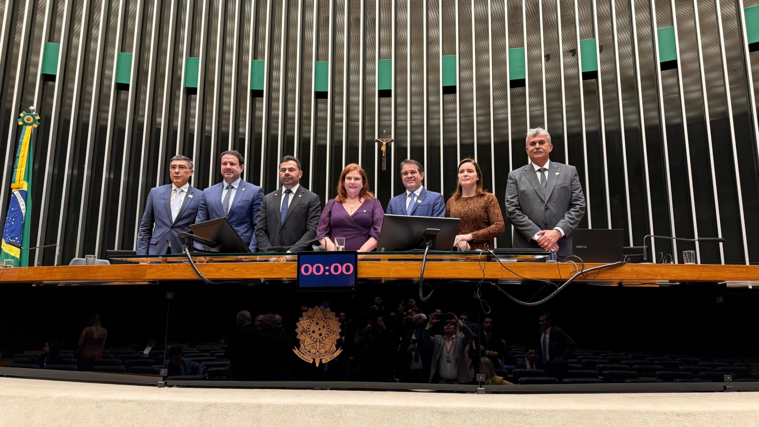 Câmara dos Deputados realiza sessão solene em homenagem aos 300 anos de Fortaleza