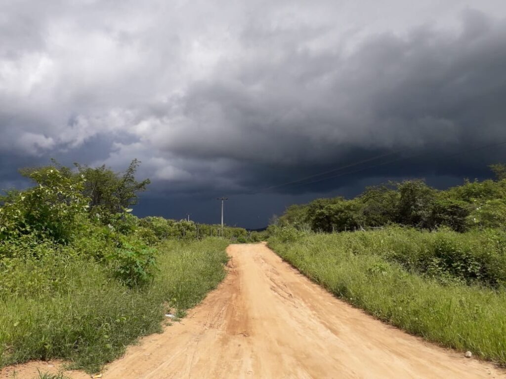 Ceará entra em estado de alerta de perigo para chuvas intensas até esta sexta