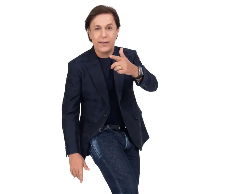 Tom Cavalcante apresenta espetáculo “O Tom Tá On” em Fortaleza