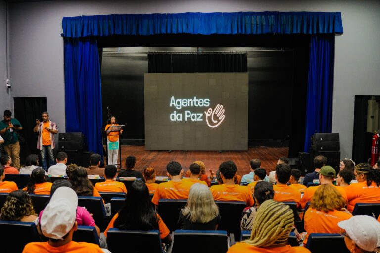 Programa ‘Agentes da Paz’ é lançado em Fortaleza e irá capacitar mais de 100 jovens