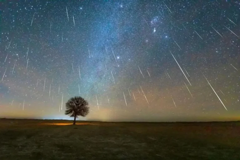 Duas chuvas de meteoros poderão ser vistas nesta madrugada no Brasil