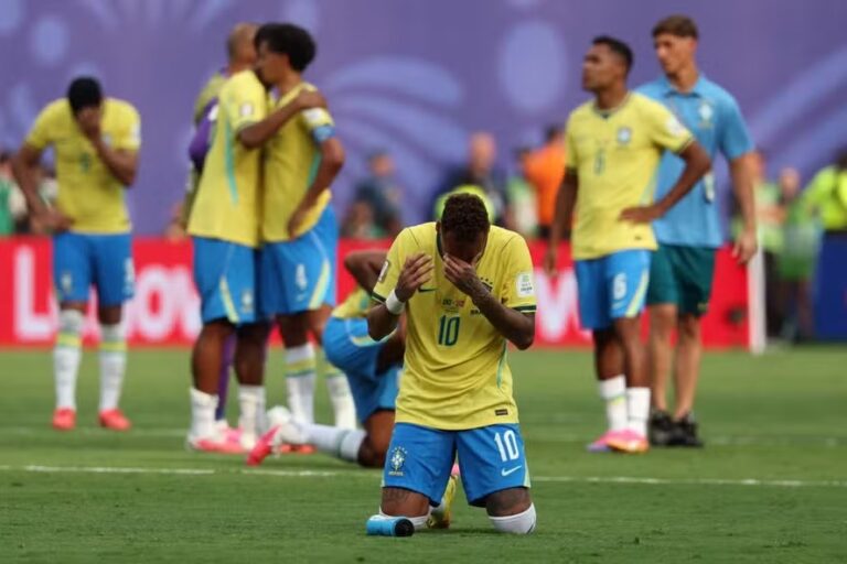 Seleção Brasileira retorna ao Brasil nesta terça