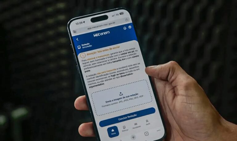 MEC Enem oferece simulados preparatórios e correção de redação