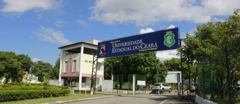 Uece abre inscrições para Vestibular 2027.1 com 2,8 mil vagas