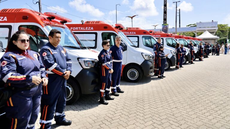 Fortaleza recebe mais 10 ambulâncias para renovação da frota do Samu