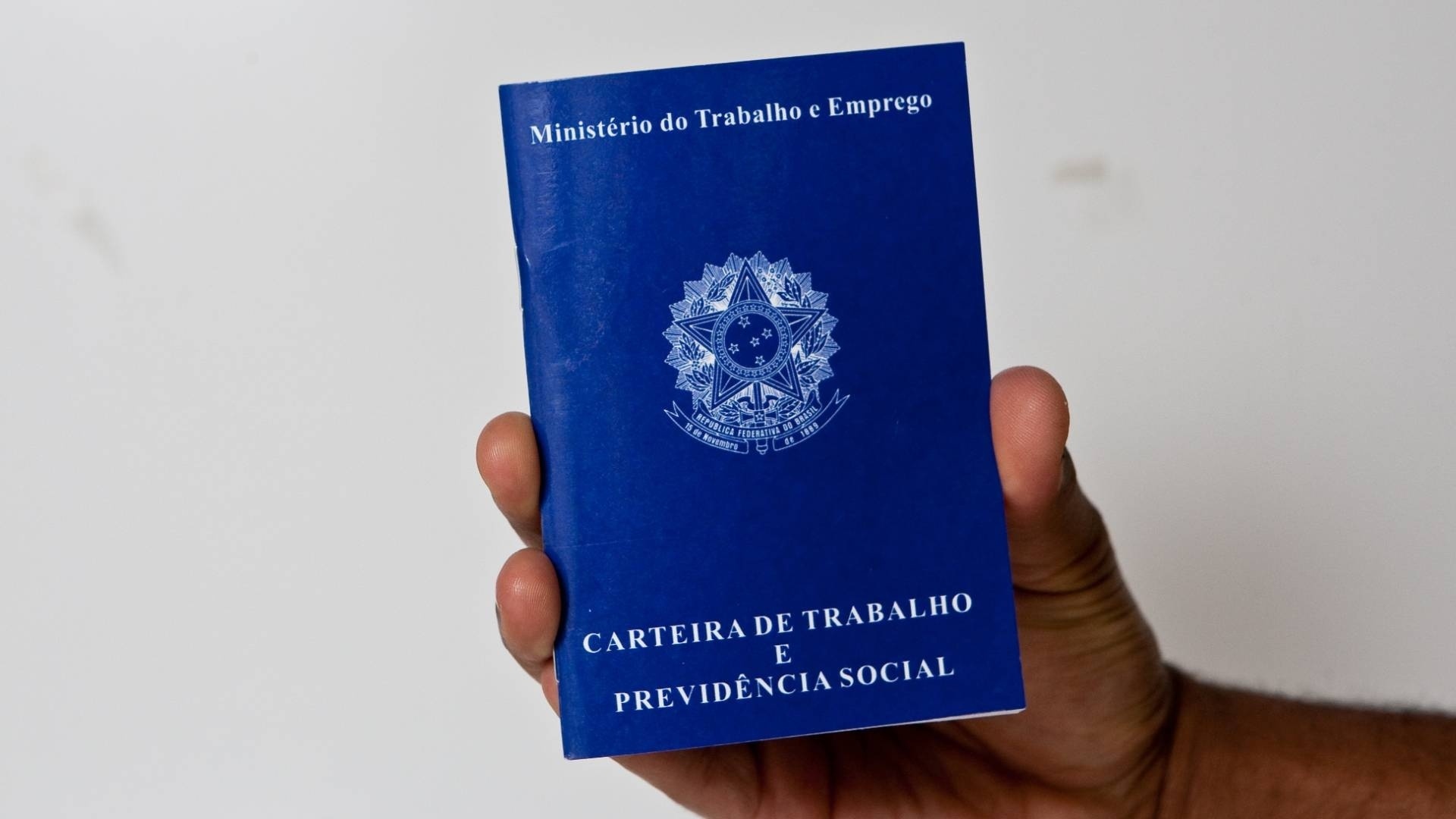Desemprego cai para 5,3% no Brasil, menor já registrada para o período desde 2012