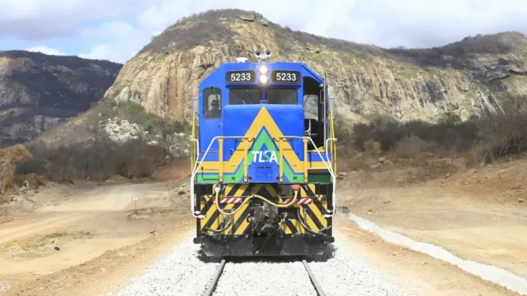 Transnordestina chega a Quixadá e cidade articula indústria de baterias