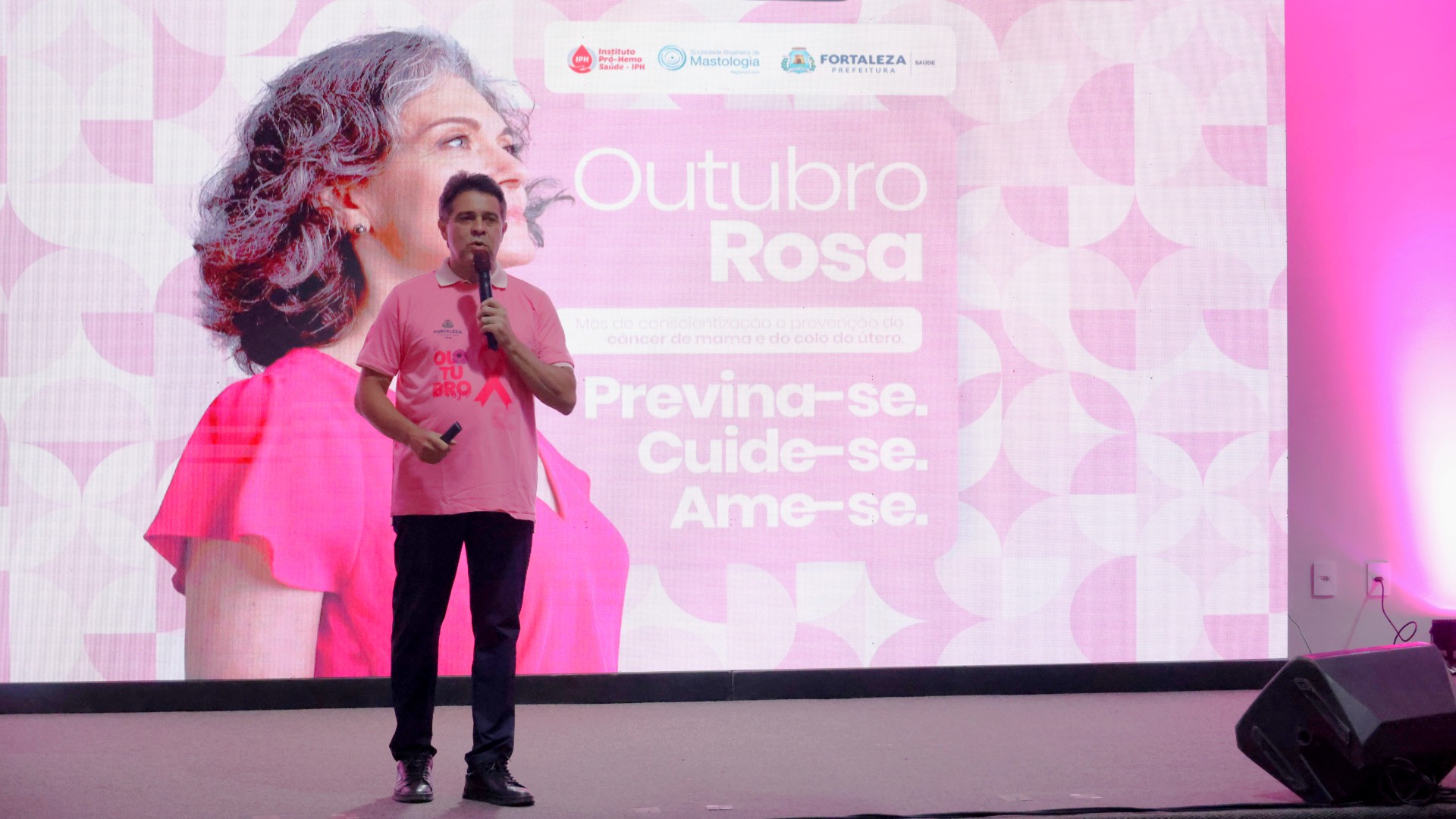 Evandro Leitão anuncia fim da fila de mamografias após ampliação da rede de atendimento